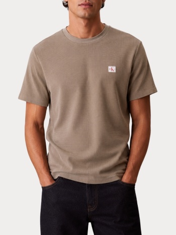 t-shirt calvin klein lv04rd008g-k6b ss waffle badge crewnk σε προσφορά