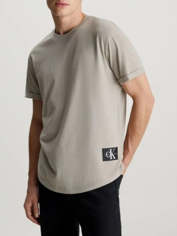 t-shirt calvin klein badge turn up s/s elephant skin calvin σε προσφορά