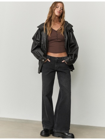 stradivarius μπλούζα με κουμπιά καφέ s