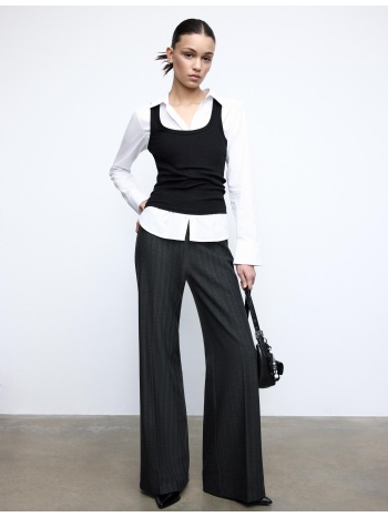 stradivarius ρευστό παντελόνι για ντύσιμο γκρι 32 σε προσφορά