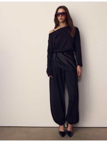 stradivarius μακρυμάνικη μπλούζα με λαιμόκοψη χαμόγελο και