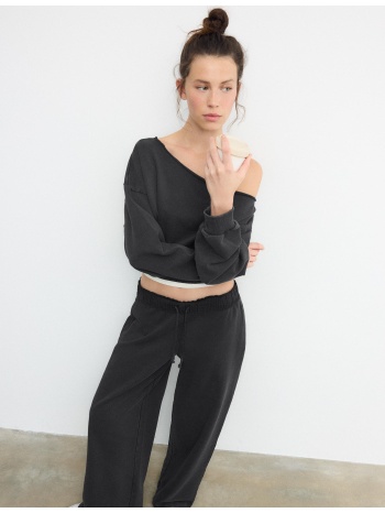 stradivarius κοντό φούτερ με εφέ ξεβάμματος ανθρακί l