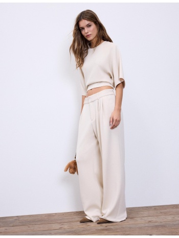 stradivarius μπλούζα κοντό μανίκι απαλή υφή πέτρα m