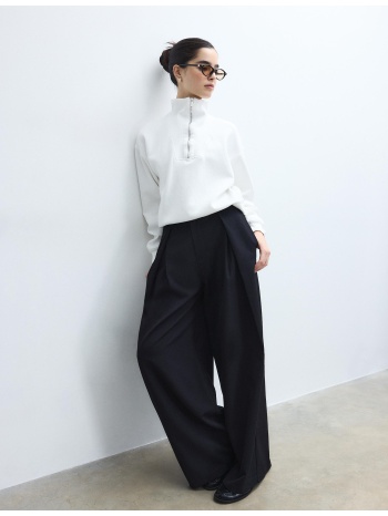 stradivarius φούτερ με ψηλό γιακά και φερμουάρ εκρού l