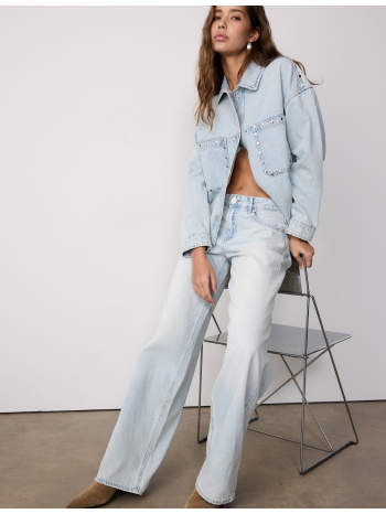 stradivarius κοντό τζιν overshirt με τρουκς μπλε μεσαίας σε προσφορά