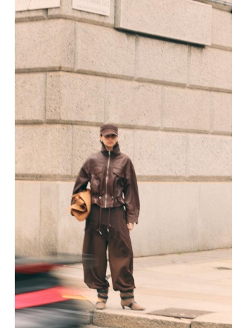 stradivarius τζάκετ με τσέπες, ρυθμιζόμενη μέση και δέρμα