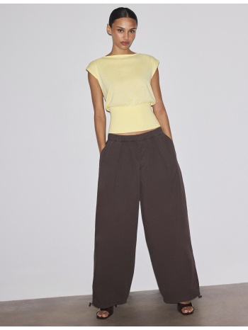 stradivarius πλεκτό τοπ με ζώνη κίτρινο παστέλ xs