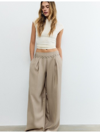 stradivarius παντελόνι με πιέτες και αλυσίδα tencel 0-456 42