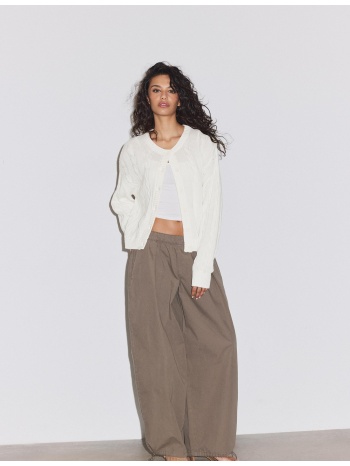 stradivarius πλεκτή ζακέτα με κουμπιά και πλέξη κοτσίδα