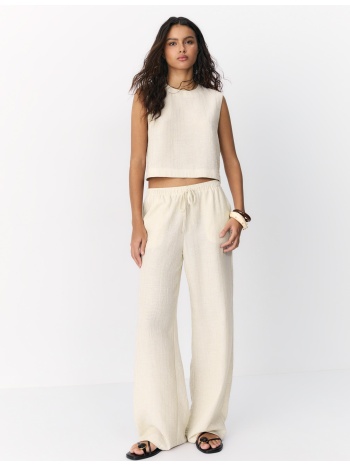 stradivarius ριχτό παντελόνι όψη λινού με μεταλλιζέ νήμα