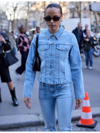 stradivarius τζιν τζάκετ slim γαλάζιο xs σε προσφορά