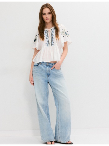 stradivarius κοντομάνικη μπλούζα με κέντημα σε αντίθεση