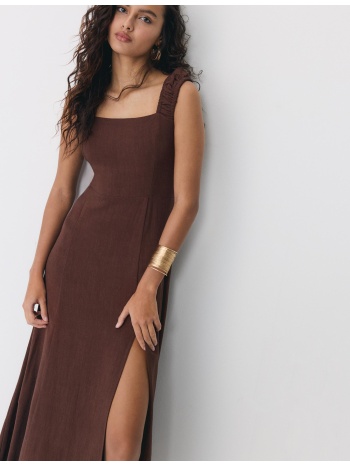 stradivarius μίντι ριχτό φόρεμα με χιαστί πλάτη και όψη