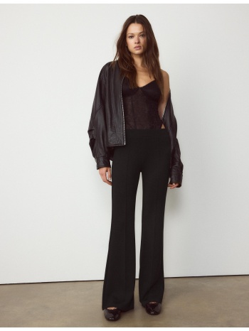 stradivarius παντελόνι καμπάνα με ραφή και απαλή υφή μαύρο m