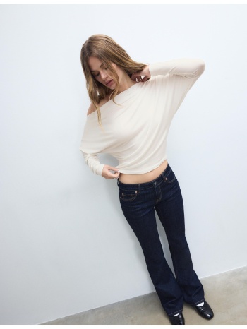 stradivarius ασύμμετρη μπλούζα modal εκρού xl