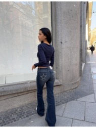 stradivarius τζιν καμπάνα με κέντημα και τσέπες μπλε overdye 38