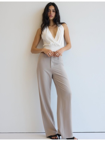 stradivarius αμπιγιέ παντελόνι σε ίσια γραμμή slim fit σε προσφορά