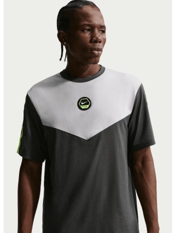 nike m sportswear t-shirts (9000253008_60879)
